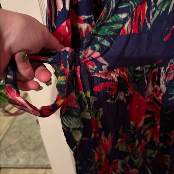Floral Ruffle robe - Picture 2 of 2